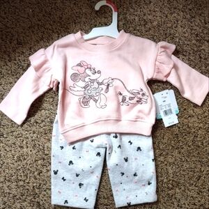 NWT Minnie Mouse Fleece Pullover & Jogger Set